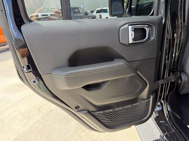 new 2025 Jeep Wrangler car, priced at $48,305