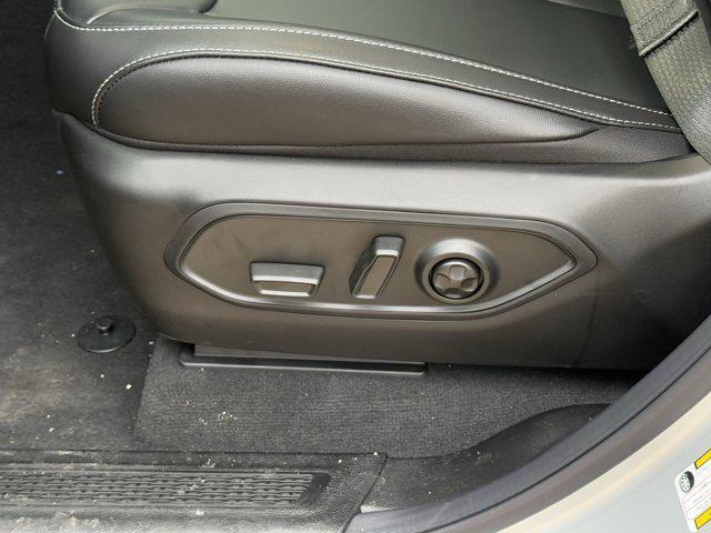 new 2025 Jeep Grand Cherokee car, priced at $44,299