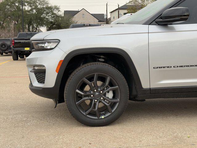 new 2025 Jeep Grand Cherokee car, priced at $44,299