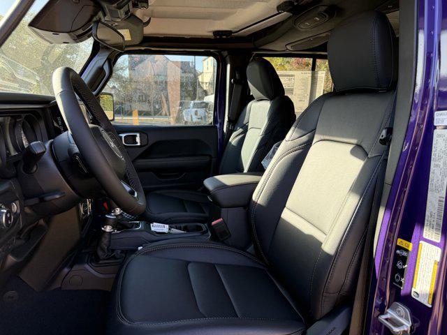 new 2026 Jeep Gladiator car, priced at $44,023