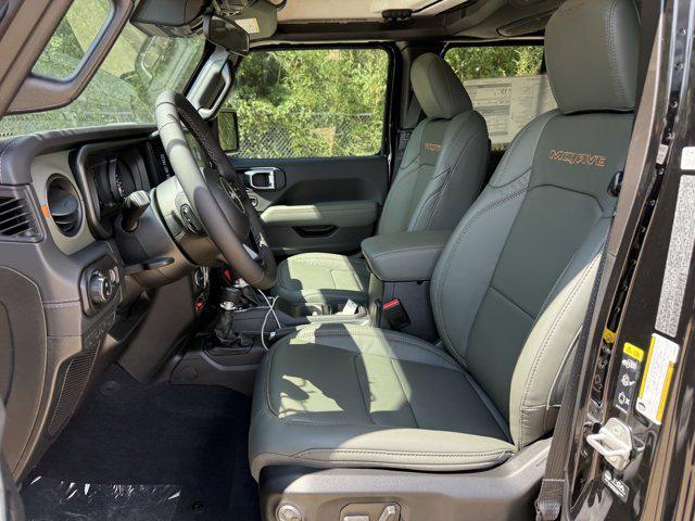 new 2025 Jeep Gladiator car, priced at $44,784