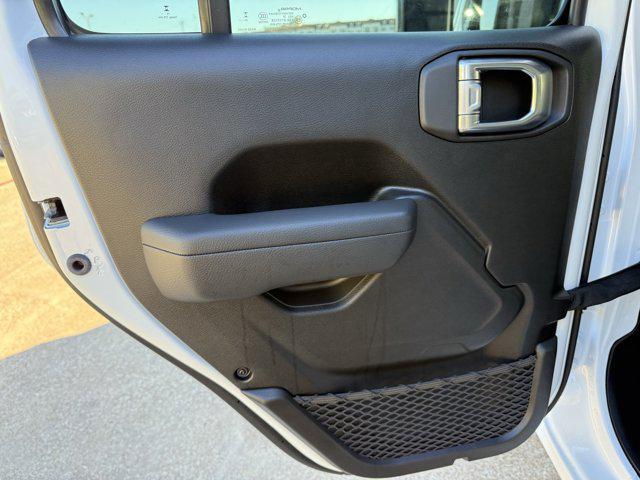 new 2026 Jeep Wrangler car, priced at $38,376