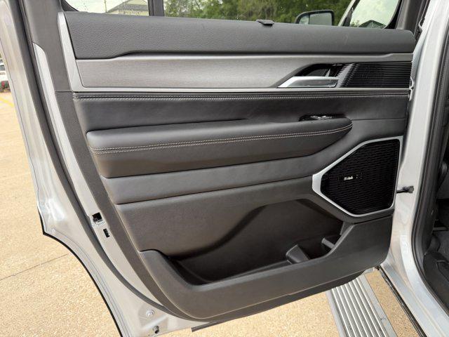 new 2026 Jeep Grand Wagoneer car, priced at $78,593