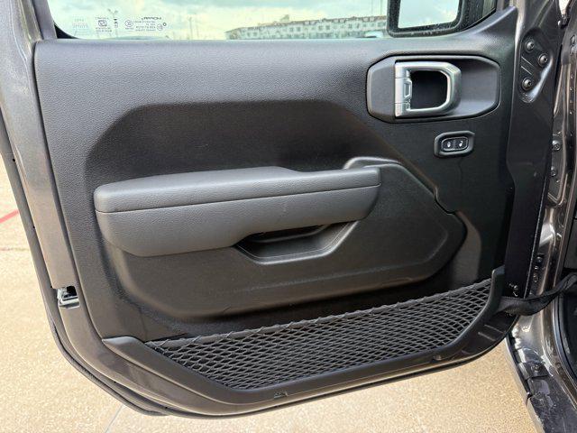 new 2026 Jeep Gladiator car, priced at $38,481