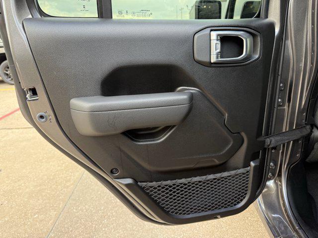 new 2026 Jeep Gladiator car, priced at $38,481