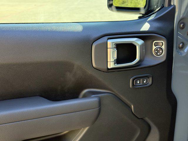 new 2026 Jeep Wrangler car, priced at $48,134