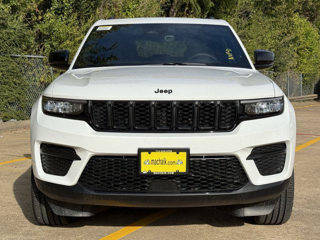new 2025 Jeep Grand Cherokee car, priced at $38,273