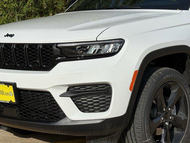 new 2025 Jeep Grand Cherokee car, priced at $38,273