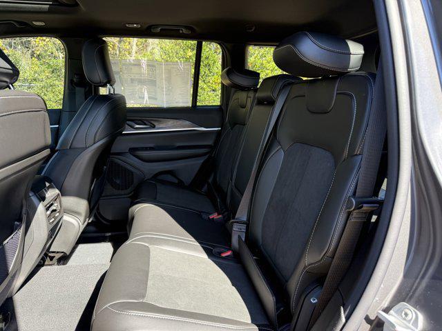 new 2026 Jeep Grand Cherokee car, priced at $45,451