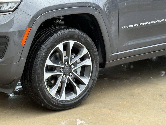 new 2025 Jeep Grand Cherokee car, priced at $50,927