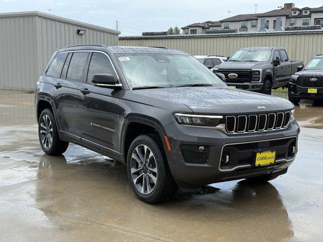 new 2025 Jeep Grand Cherokee car, priced at $50,927