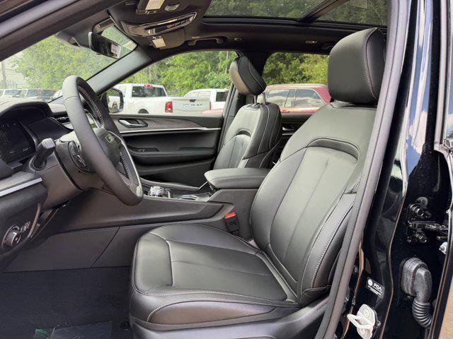 new 2026 Jeep Grand Cherokee car, priced at $47,847