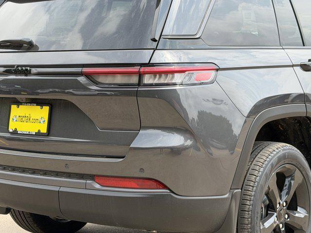 new 2026 Jeep Grand Cherokee car, priced at $43,889