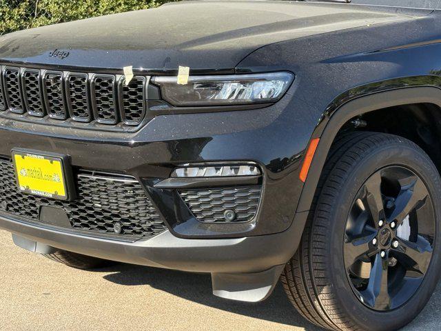 new 2025 Jeep Grand Cherokee car, priced at $41,842
