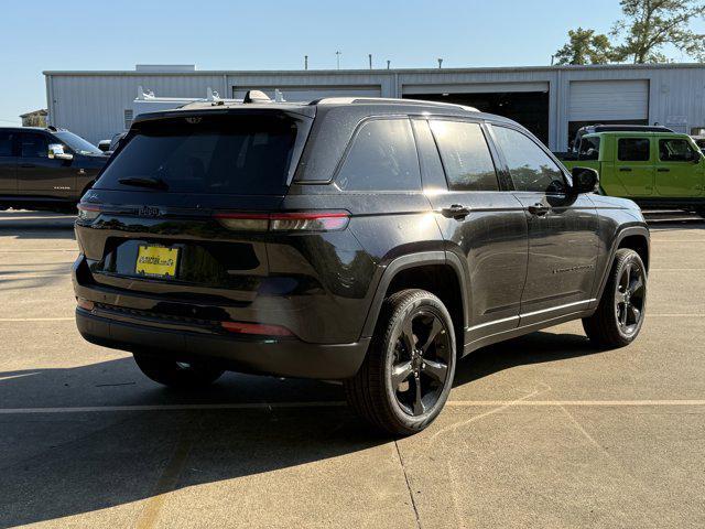 new 2025 Jeep Grand Cherokee car, priced at $41,842