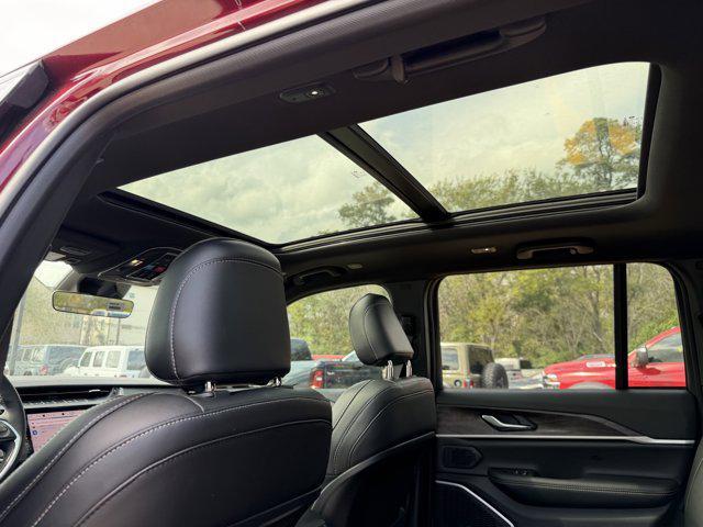 new 2026 Jeep Grand Cherokee car, priced at $43,056