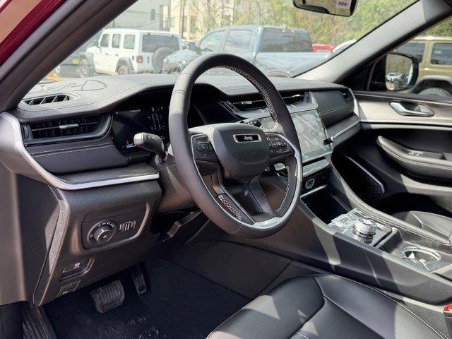 new 2026 Jeep Grand Cherokee car, priced at $43,056