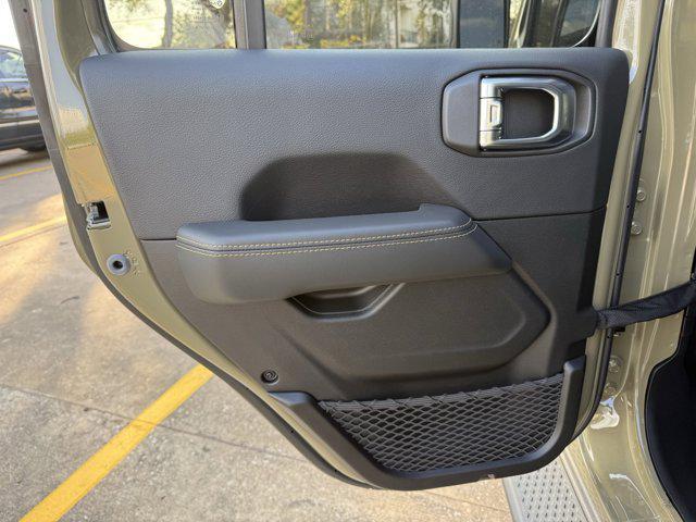 new 2026 Jeep Gladiator car, priced at $44,563