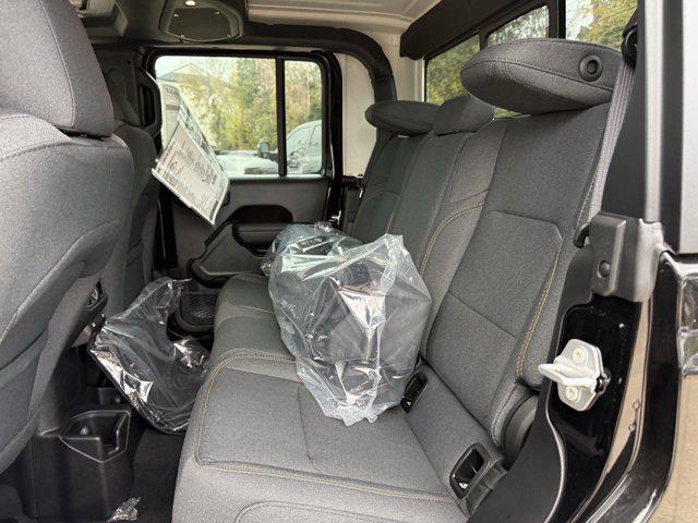 new 2026 Jeep Gladiator car, priced at $38,080