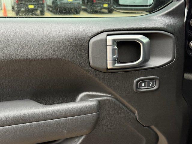 new 2026 Jeep Gladiator car, priced at $38,080