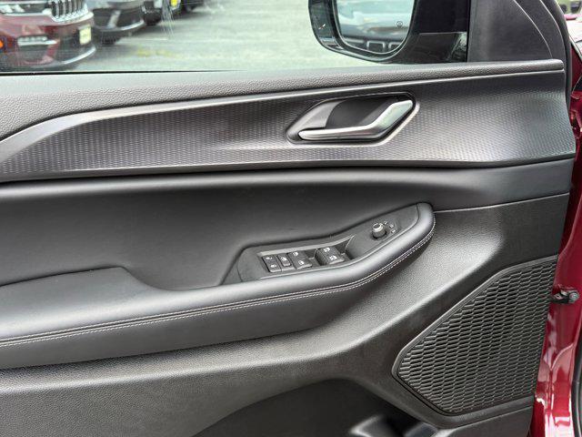 new 2025 Jeep Grand Cherokee L car, priced at $40,885