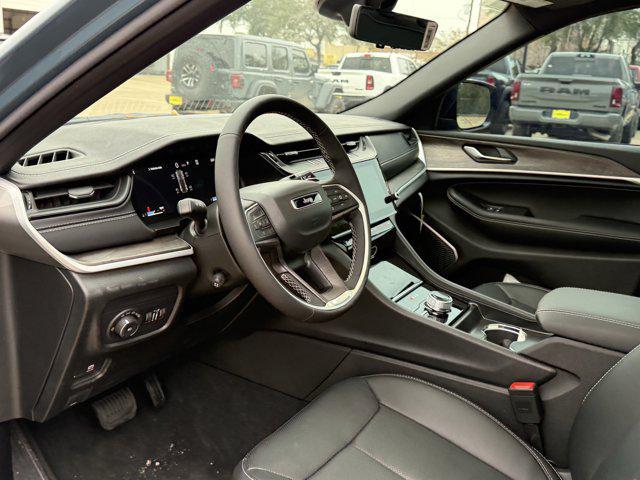 new 2026 Jeep Grand Cherokee car, priced at $47,460