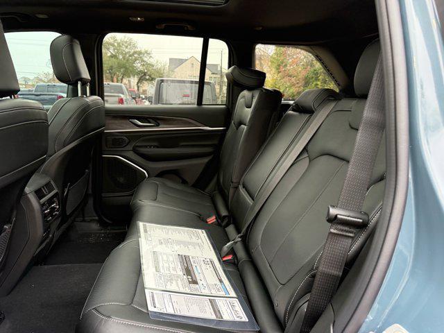 new 2026 Jeep Grand Cherokee car, priced at $47,460