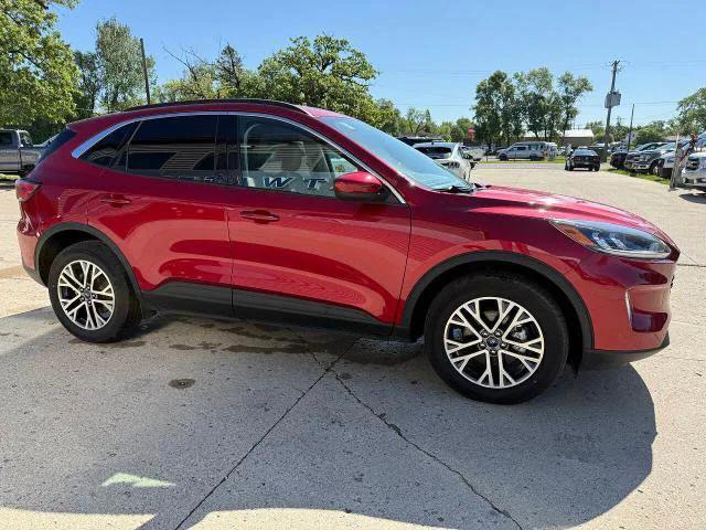 used 2022 Ford Escape car, priced at $25,999