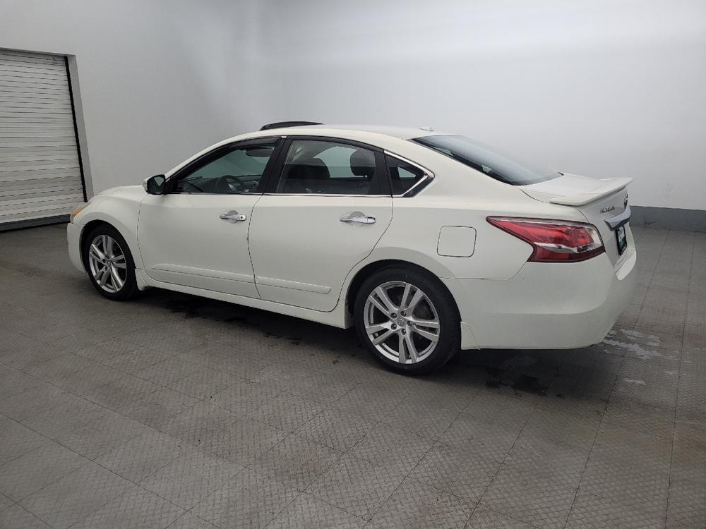 used 2013 Nissan Altima car, priced at $15,195