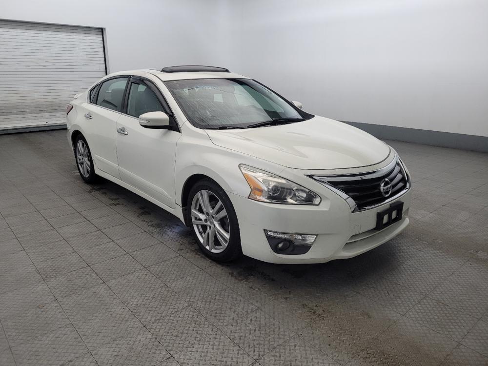 used 2013 Nissan Altima car, priced at $15,195