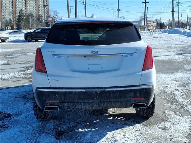 used 2018 Cadillac XT5 car, priced at $17,454