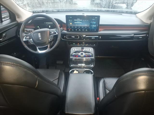 used 2023 Lincoln Nautilus car, priced at $39,800