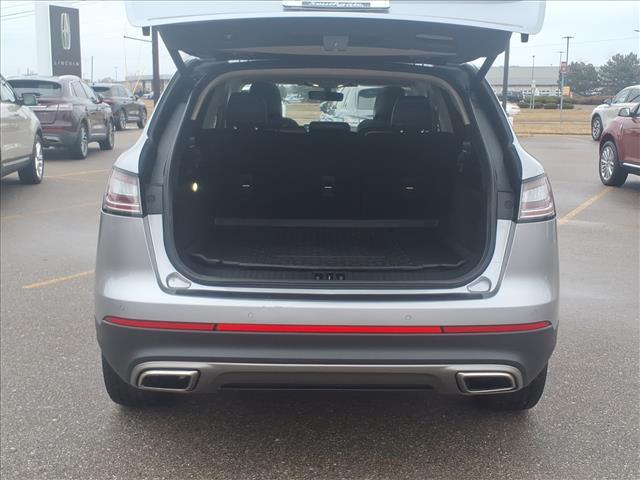 used 2023 Lincoln Nautilus car, priced at $41,900