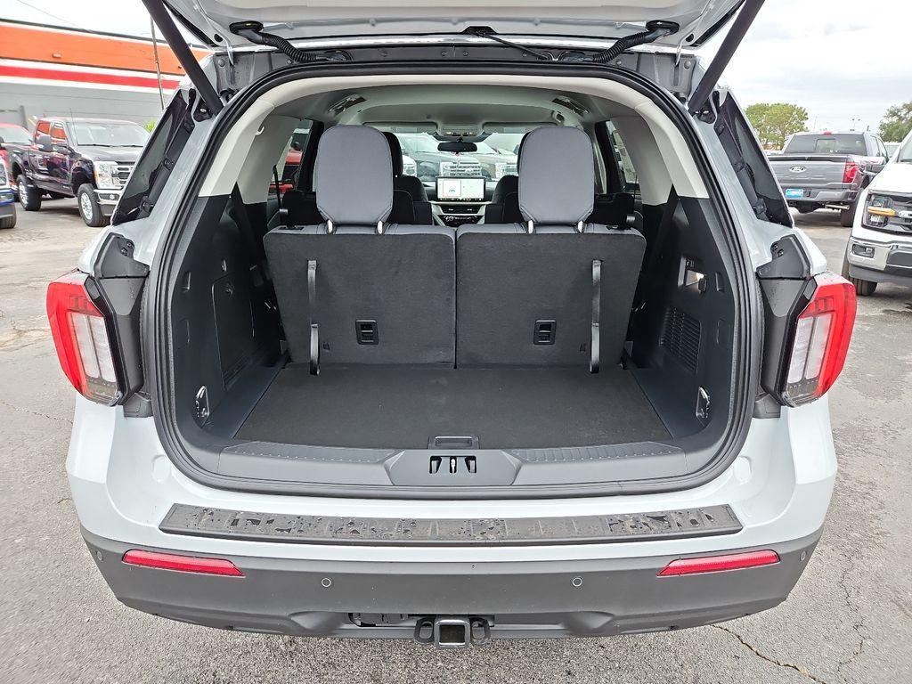 new 2026 Ford Explorer car, priced at $41,909