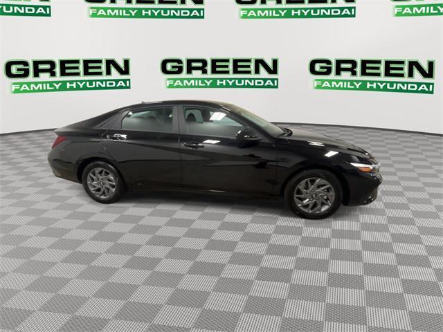 new 2026 Hyundai ELANTRA HEV car, priced at $25,797