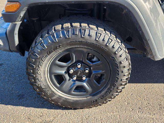 used 2018 Jeep Wrangler Unlimited car, priced at $18,699