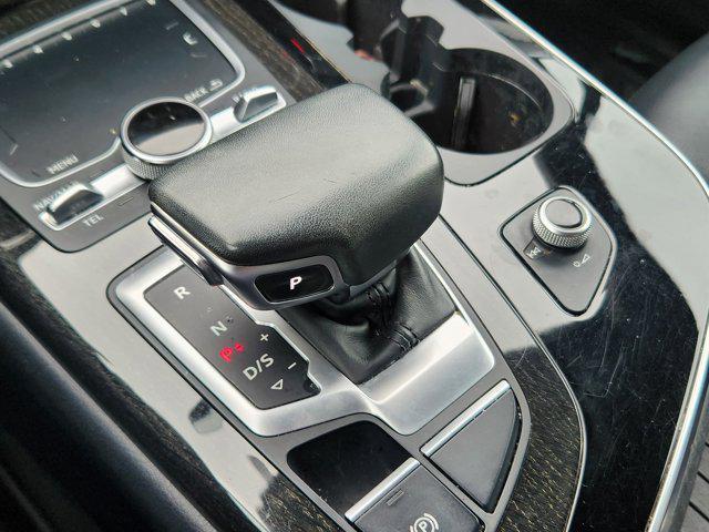 used 2019 Audi Q7 car, priced at $19,000