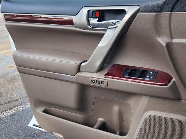 used 2016 Lexus GX 460 car, priced at $31,701