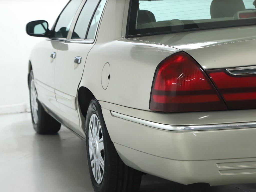 used 2005 Mercury Grand Marquis car, priced at $8,799
