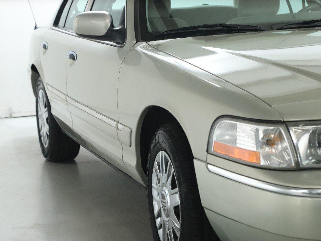 used 2005 Mercury Grand Marquis car, priced at $8,799