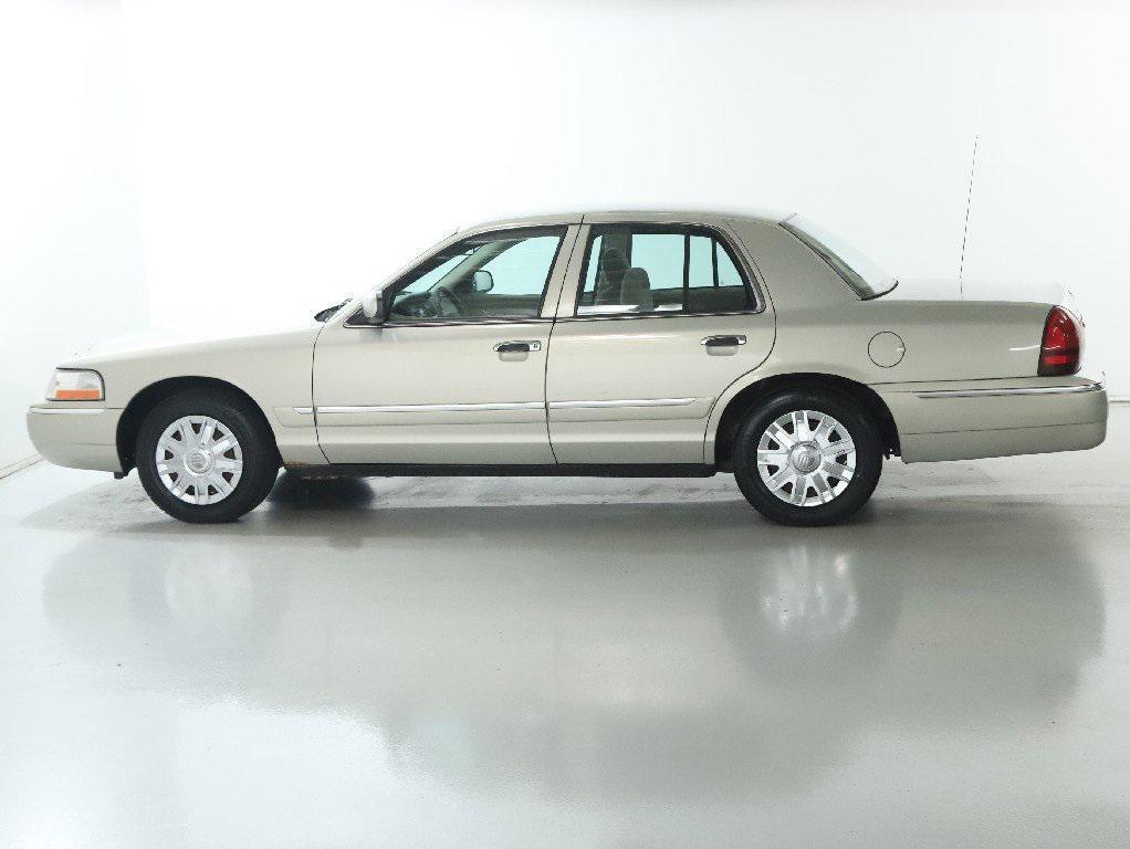 used 2005 Mercury Grand Marquis car, priced at $8,799