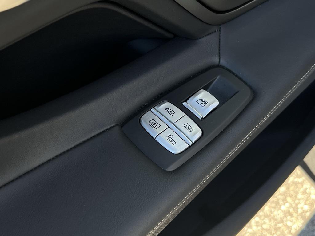 used 2018 BMW 750 car, priced at $34,499