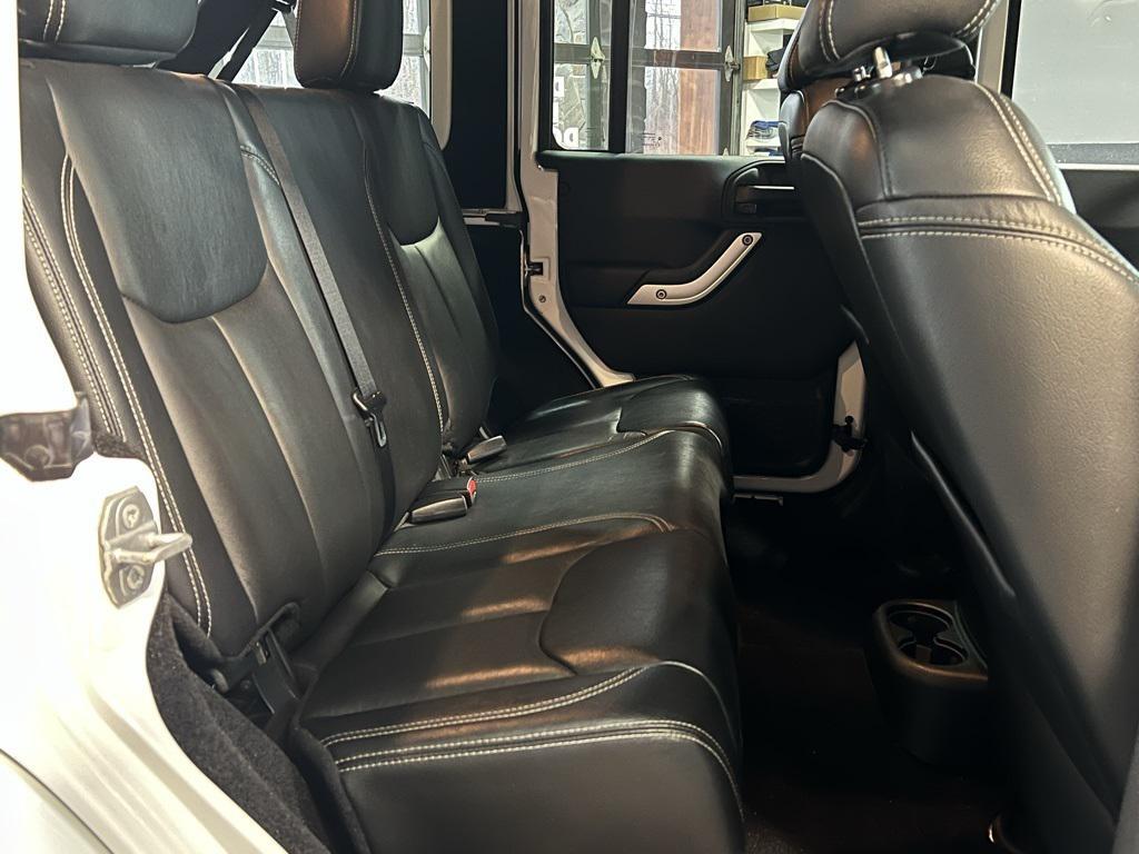 used 2015 Jeep Wrangler Unlimited car, priced at $21,799