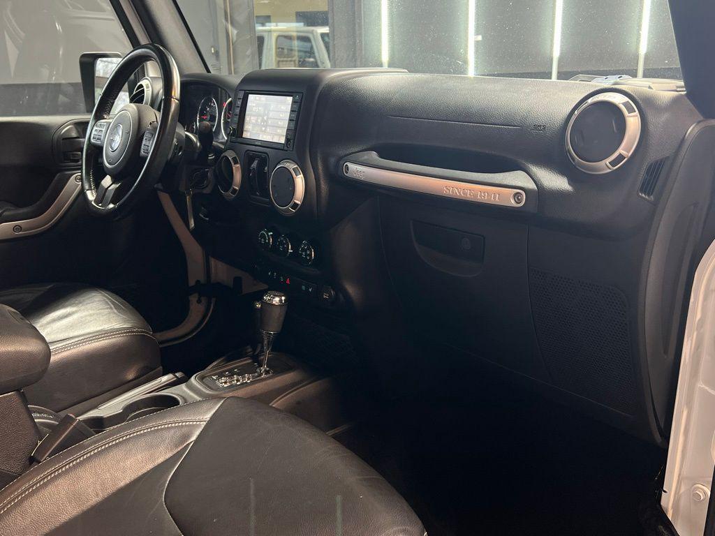 used 2015 Jeep Wrangler Unlimited car, priced at $21,499