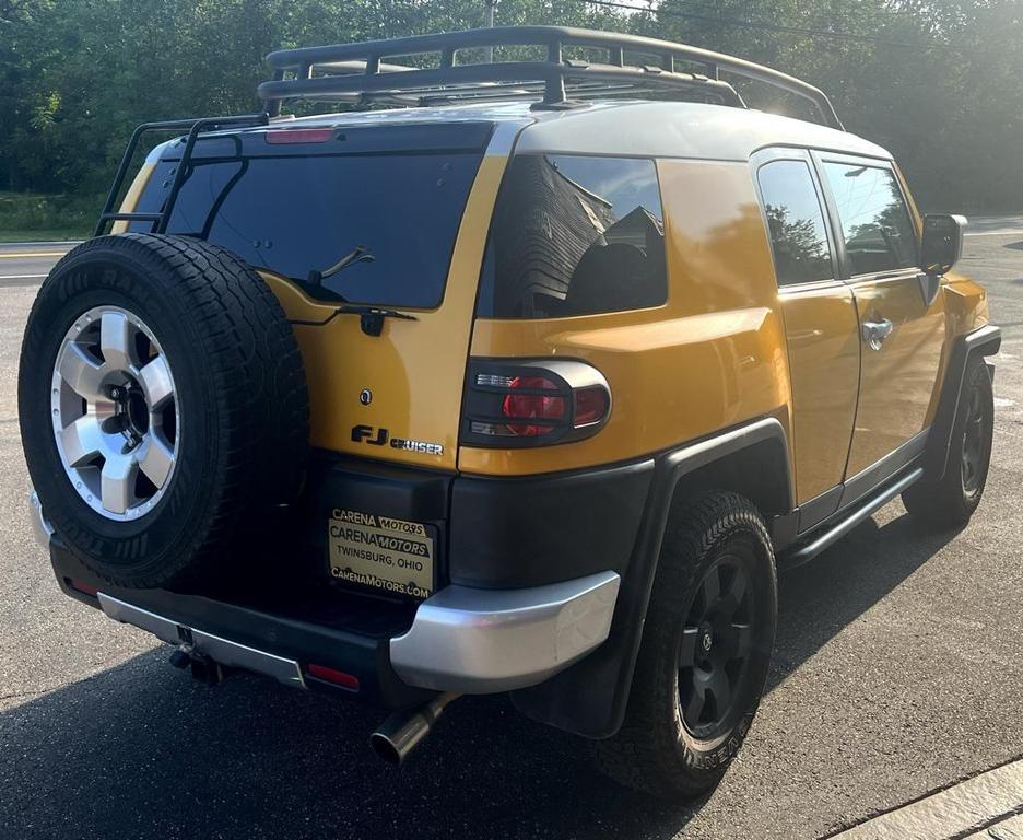 used 2007 Toyota FJ Cruiser car, priced at $7,499