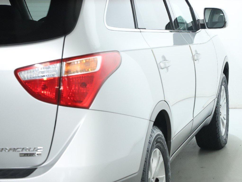 used 2011 Hyundai Veracruz car, priced at $6,899