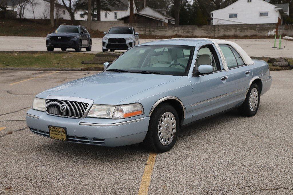 used 2004 Mercury Grand Marquis car, priced at $8,999