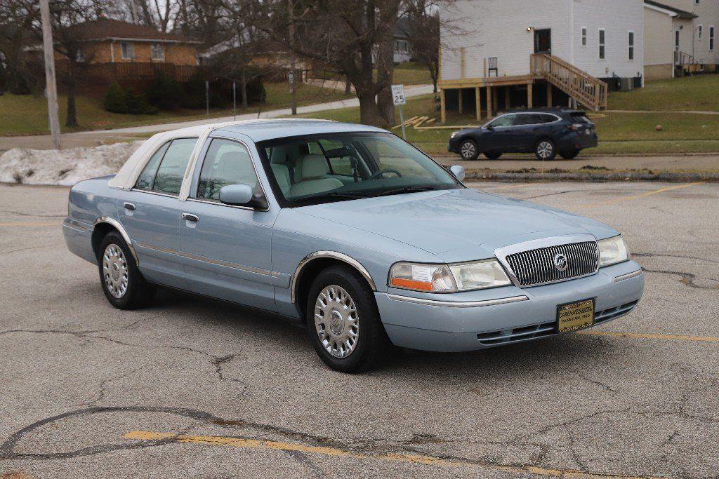 used 2004 Mercury Grand Marquis car, priced at $8,999
