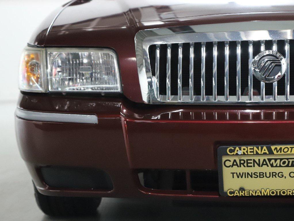 used 2007 Mercury Grand Marquis car, priced at $7,499