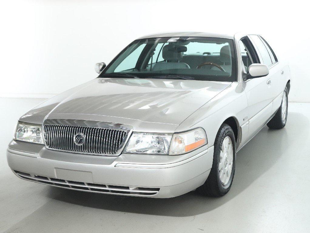 used 2005 Mercury Grand Marquis car, priced at $9,499